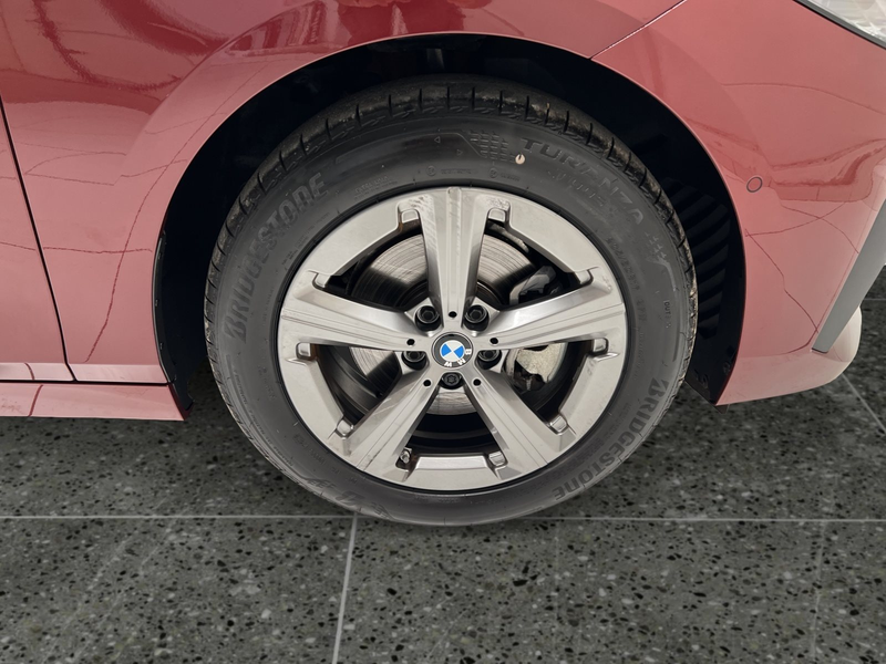 BMW 218 d Active Tourer — photo 10