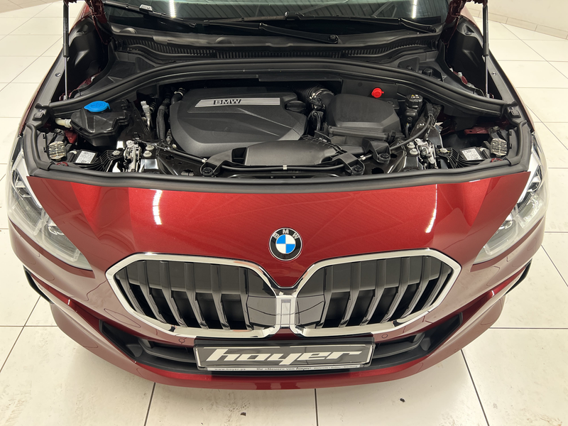 BMW 218 d Active Tourer — photo 12
