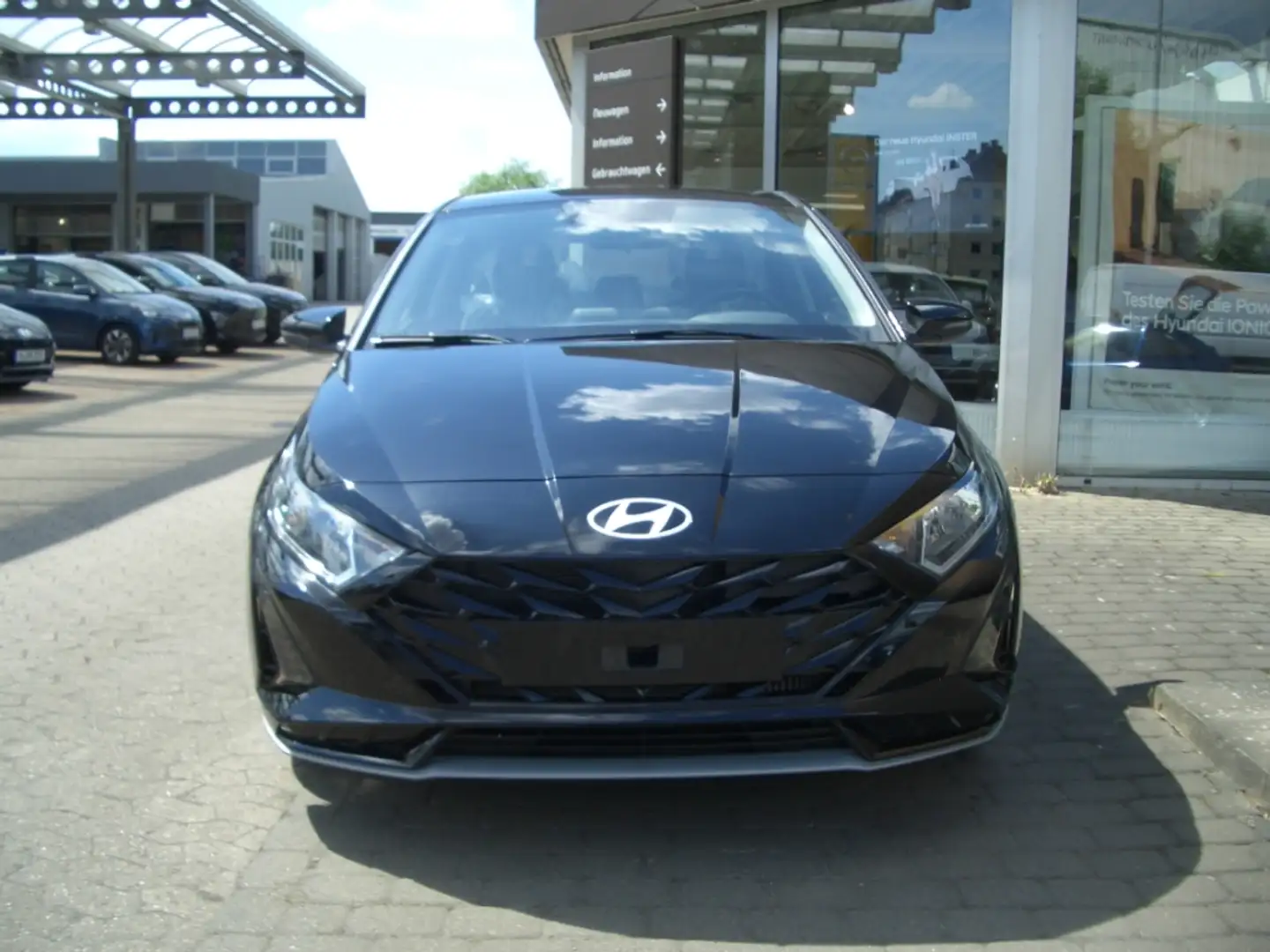 Hyundai i20 Facelift MJ25 1.0 Trend, Navigation, AKTION! Schwarz - 2
