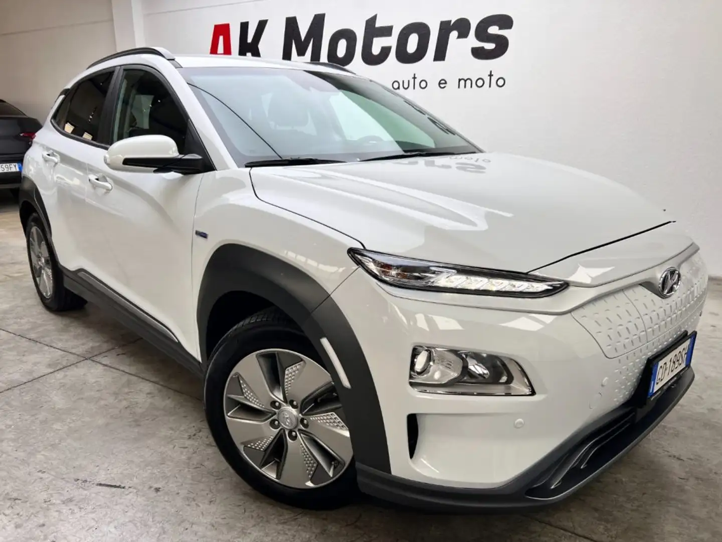 Hyundai KONA EV 64 kWh Xprime Safety Pack Blanc - 1
