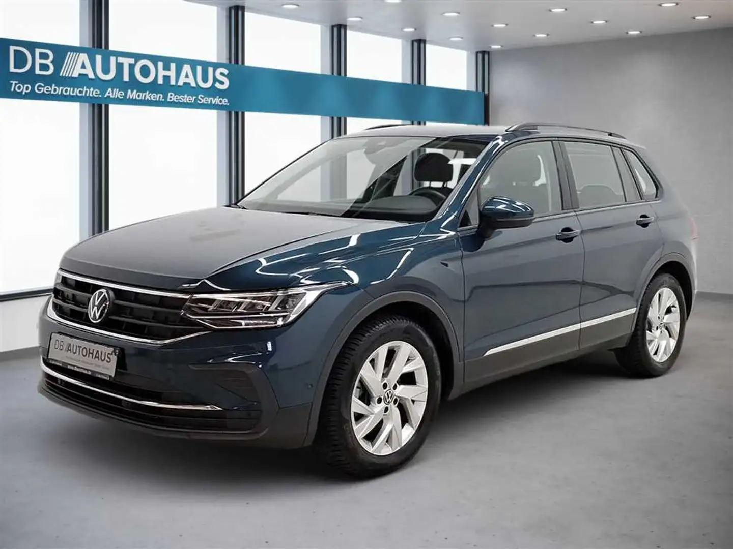 Volkswagen Tiguan Life 1.5 TSI Bleu - 1