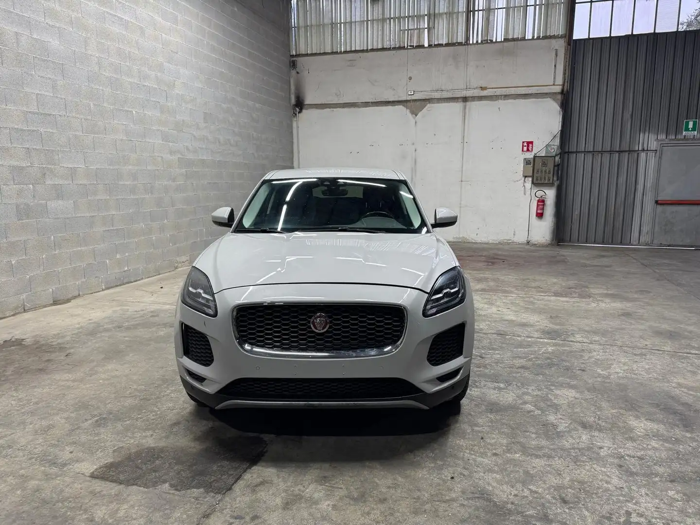 Jaguar E-Pace 2.0d i4 S awd 150cv auto my19 - TURBINA KO Blanc - 2