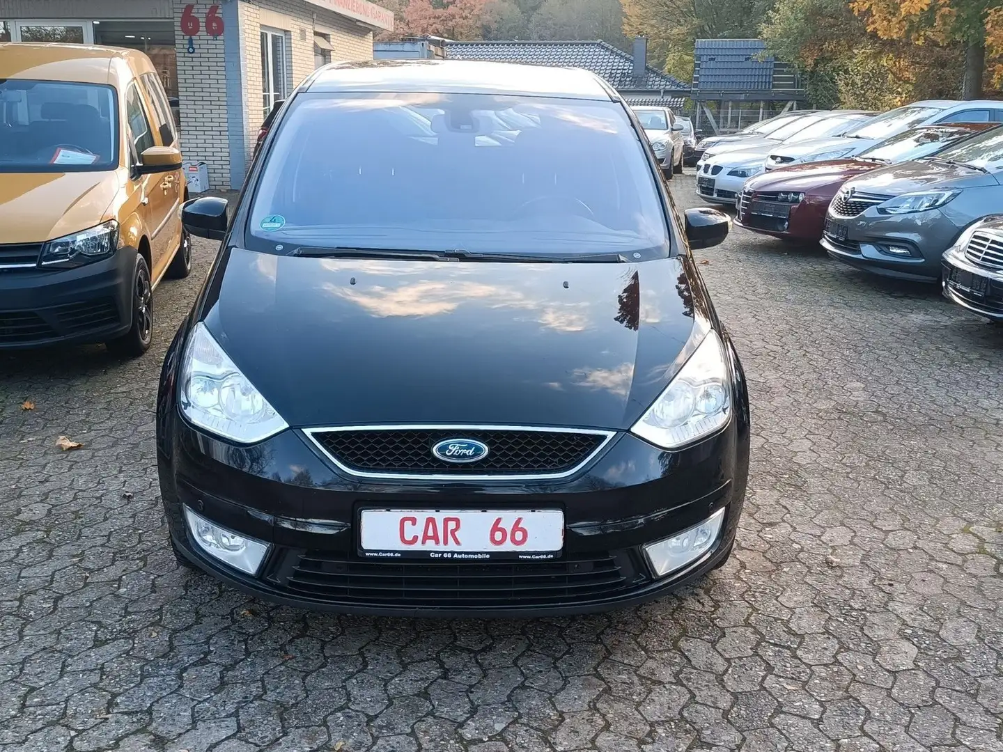 Ford Galaxy Ghia /Automatik / Navi  / Zwart - 2