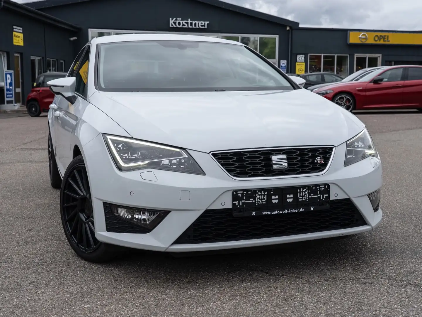 SEAT Leon FR* 18 Zoll*CD*NAVI*Einparkh*SitzHzg. Bílá - 2