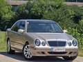Mercedes-Benz E 320 Avantgarde 4MATIC Top* Kredit* Automatik* Tempomat Beżowy - thumbnail 2