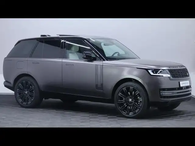 Land Rover Range Rover view 3