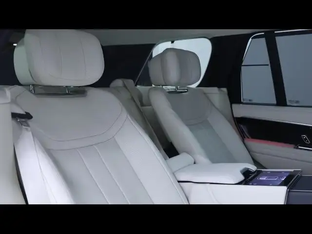 Land Rover Range Rover view 14