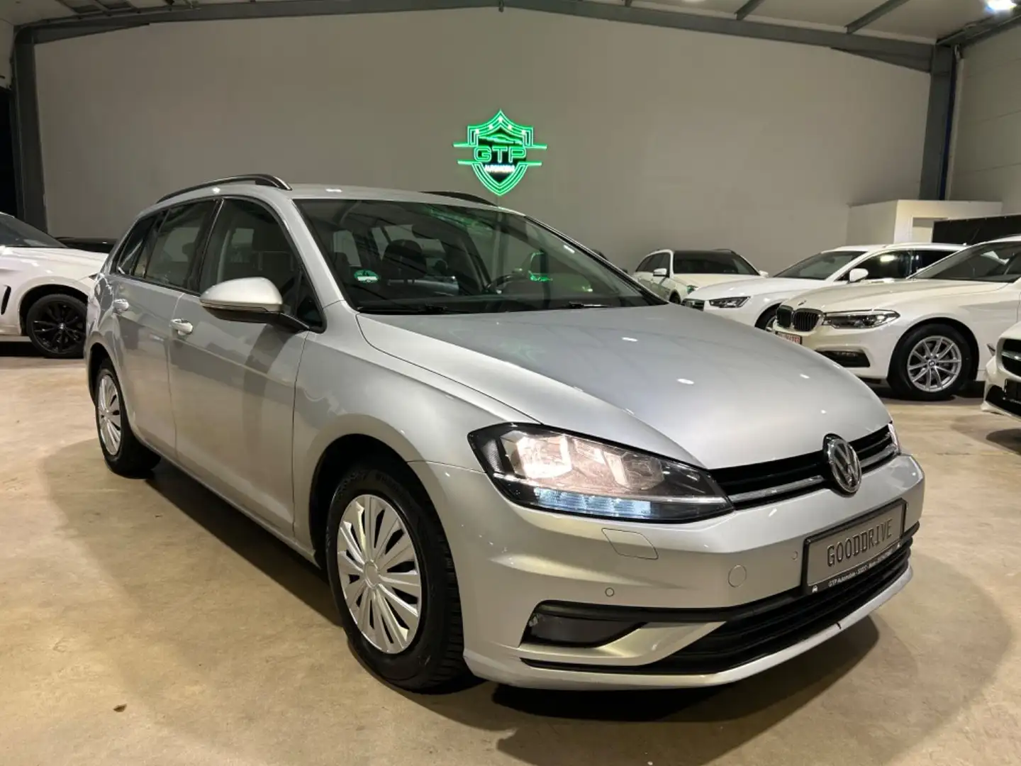 Volkswagen Golf VII Variant Trendline BMT/Start-Stopp Silber - 2