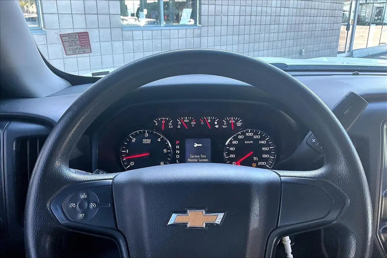 Chevrolet Silverado 1500 снимка Chevrolet Silverado 1500