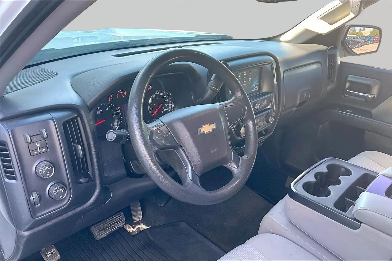 Chevrolet Silverado 1500 снимка Chevrolet Silverado 1500