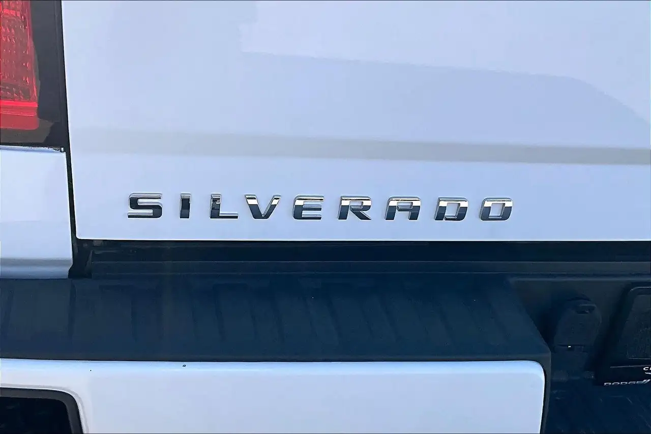 Chevrolet Silverado 1500 снимка Chevrolet Silverado 1500