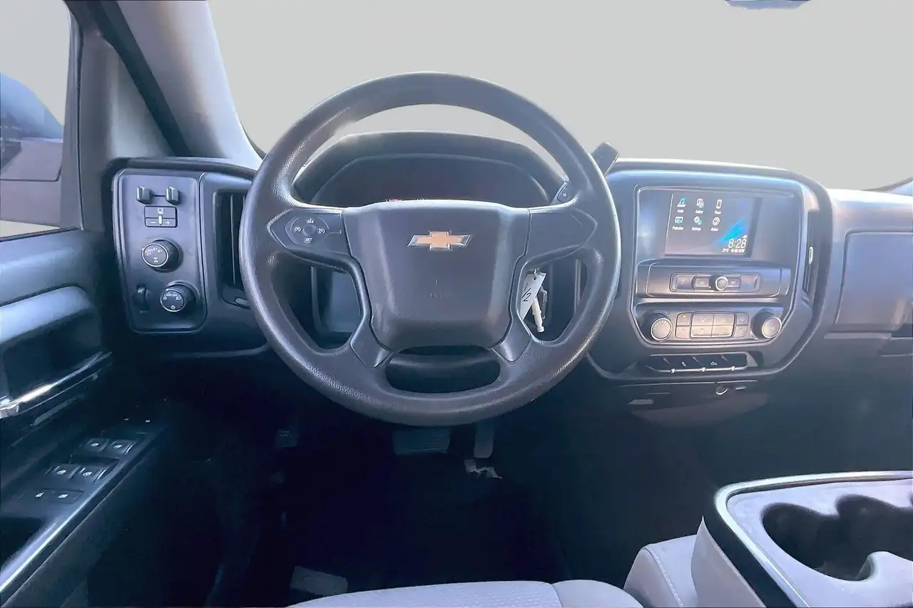 Chevrolet Silverado 1500 снимка Chevrolet Silverado 1500