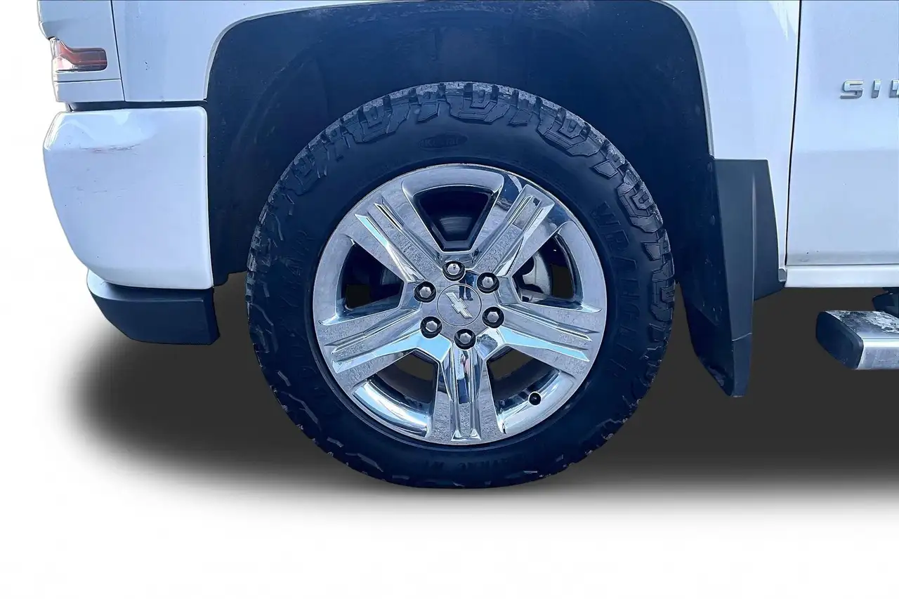 Chevrolet Silverado 1500 снимка Chevrolet Silverado 1500