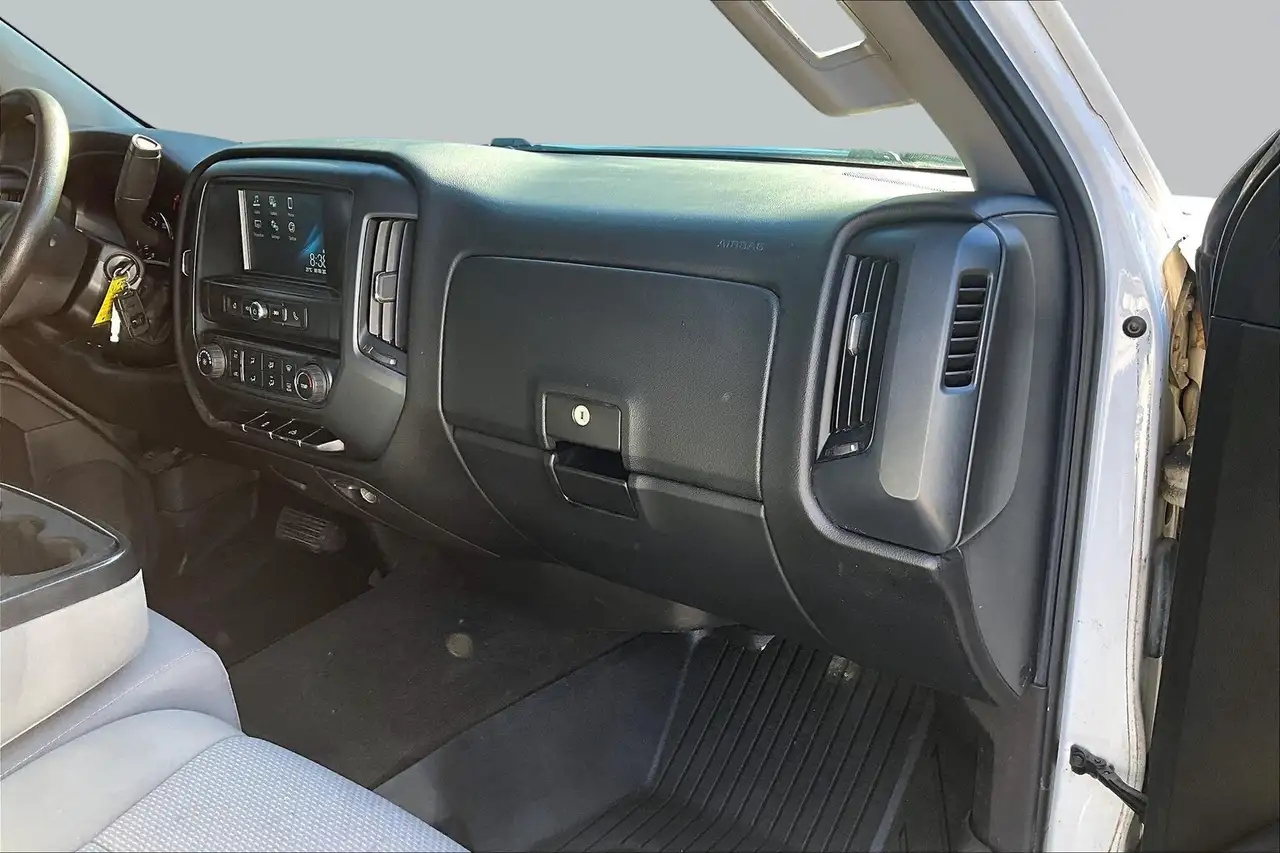 Chevrolet Silverado 1500 снимка Chevrolet Silverado 1500