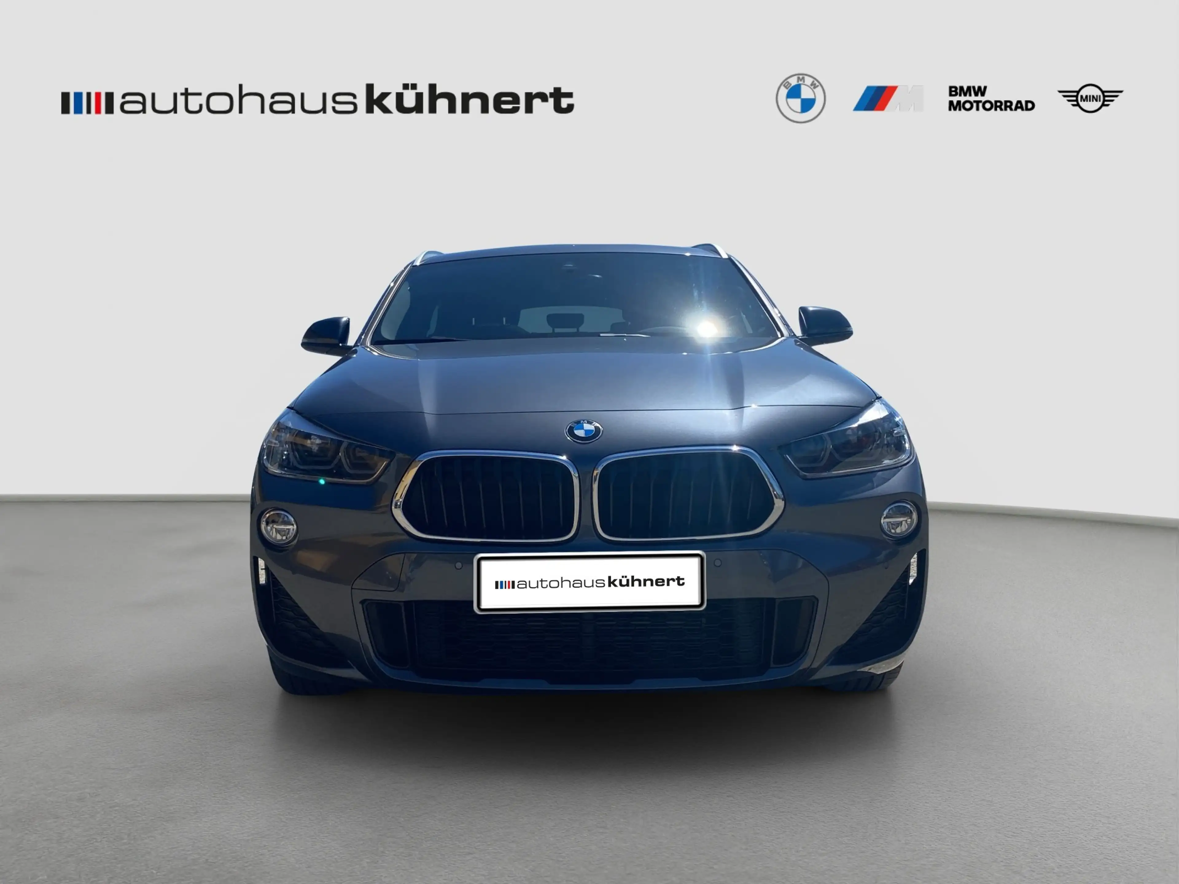 BMW X2 xDrive 20d //M-Sport X LED Pano AHK RFK HUD Hifi — photo 3