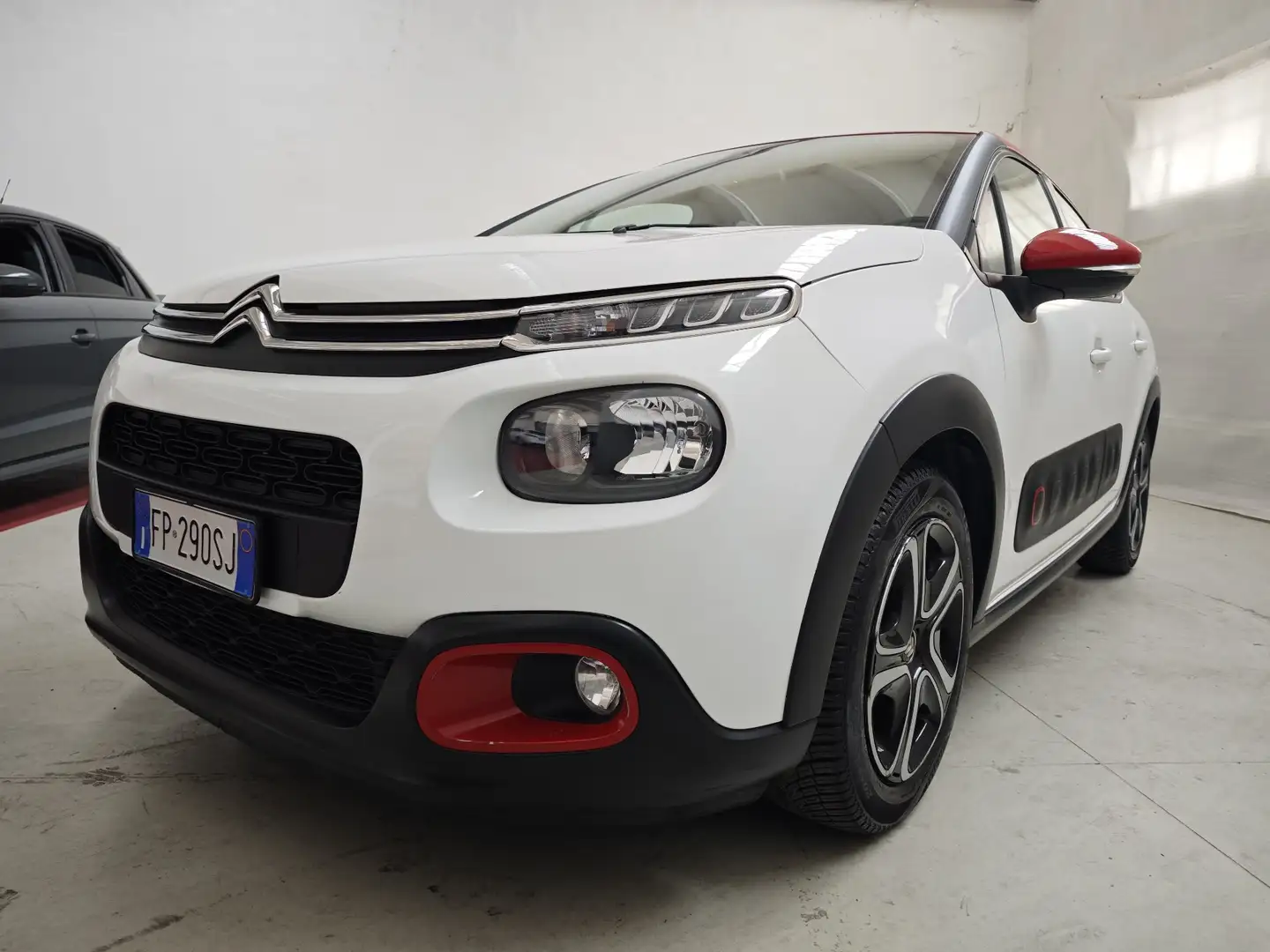 Citroen C3 1.6 bluehdi Live edition 75cv Bianco - 2