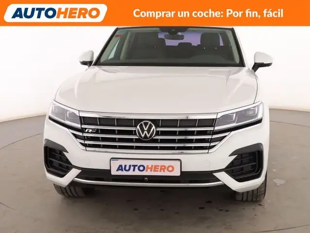 Volkswagen Touareg view 9