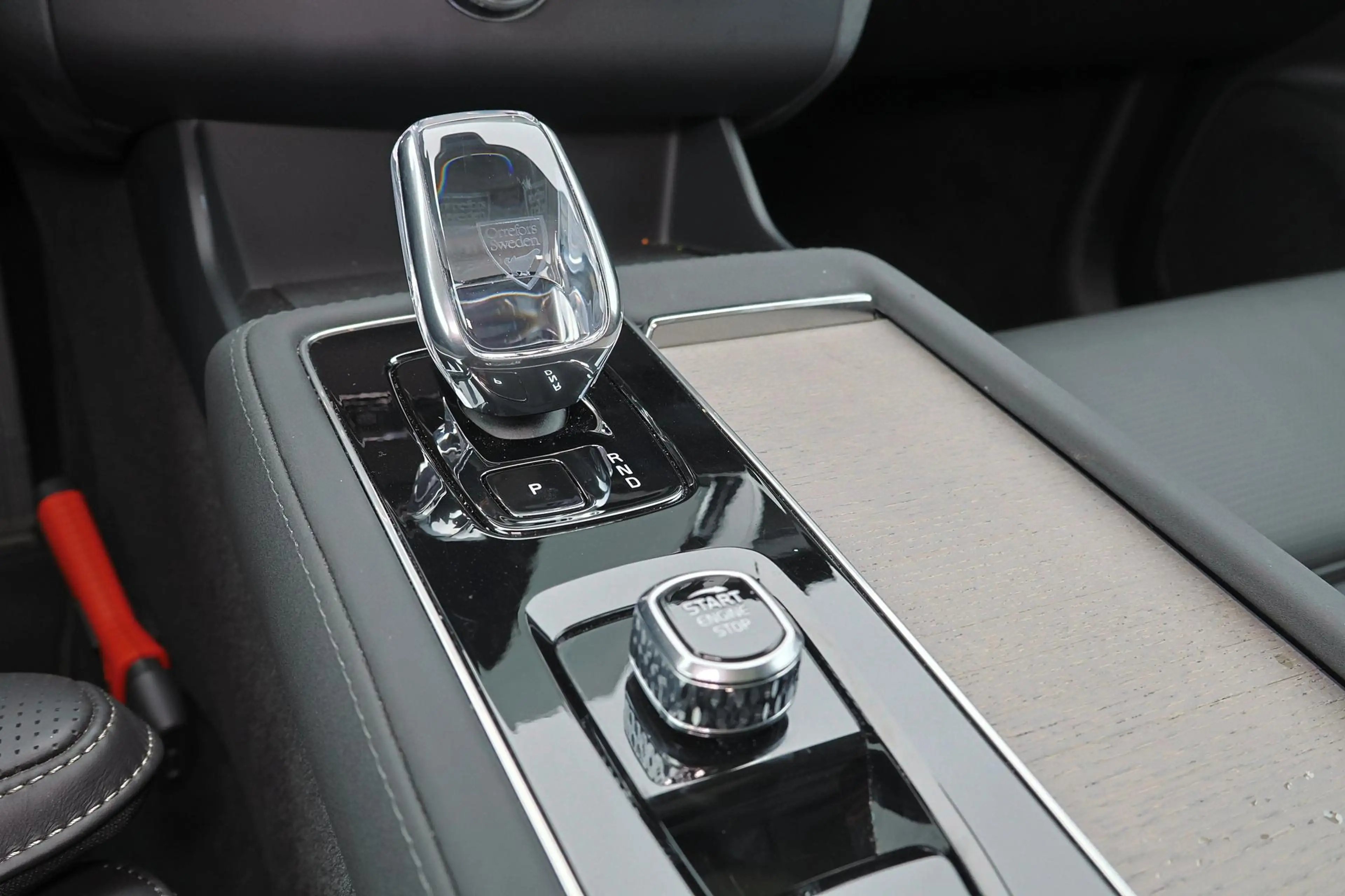Volvo XC90 T8 Recharge AWD Ultra Dark - Luchtvering - Panoram — photo 11