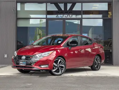 Red 2024 Nissan Versa SR FWD Sedan Front-Wheel Drive Continuously Variable Transmission