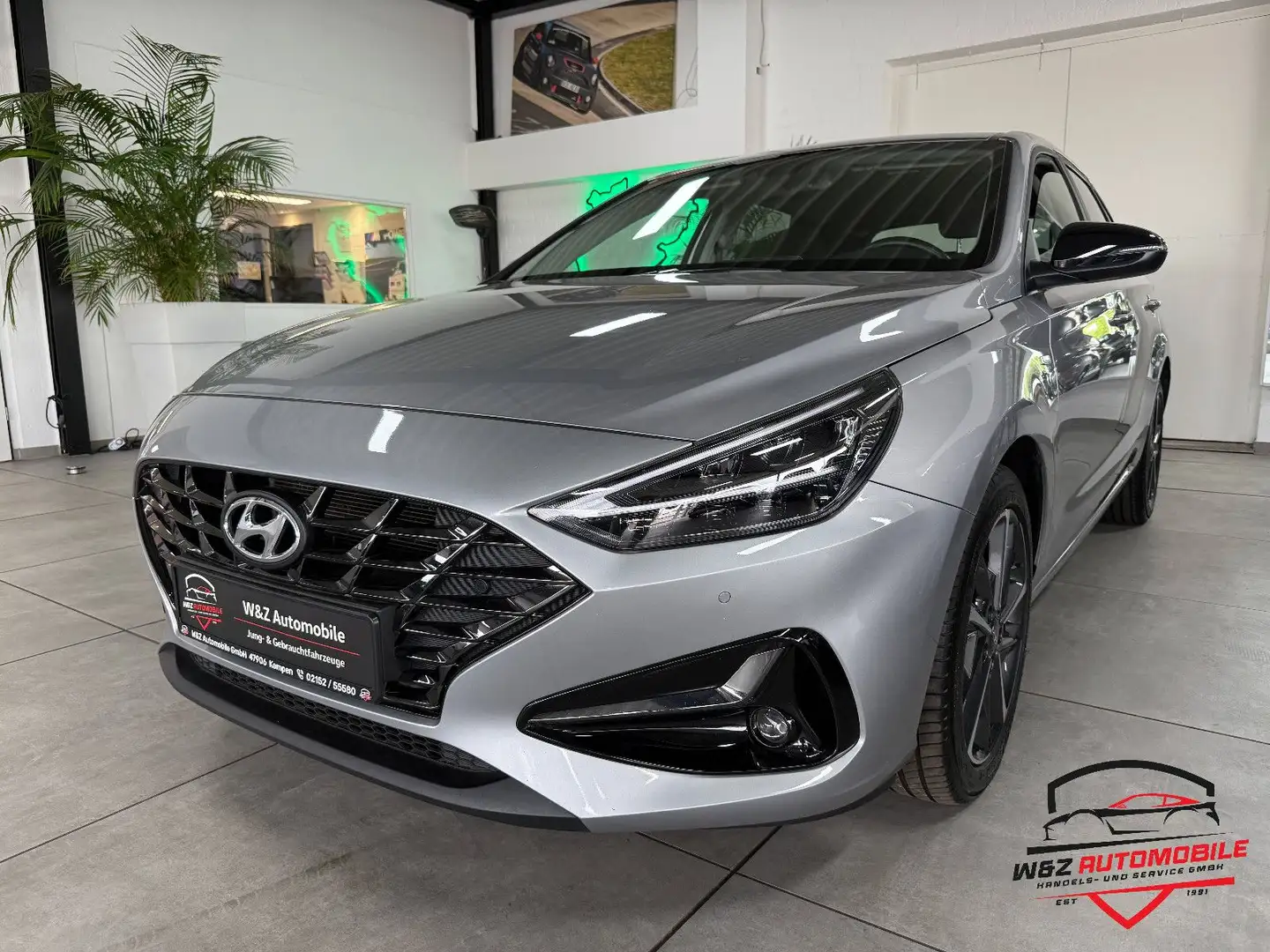 Hyundai i30 1.5 T-GDI Edition 30+ DCT +Navi+LED+SHZ Silber - 1
