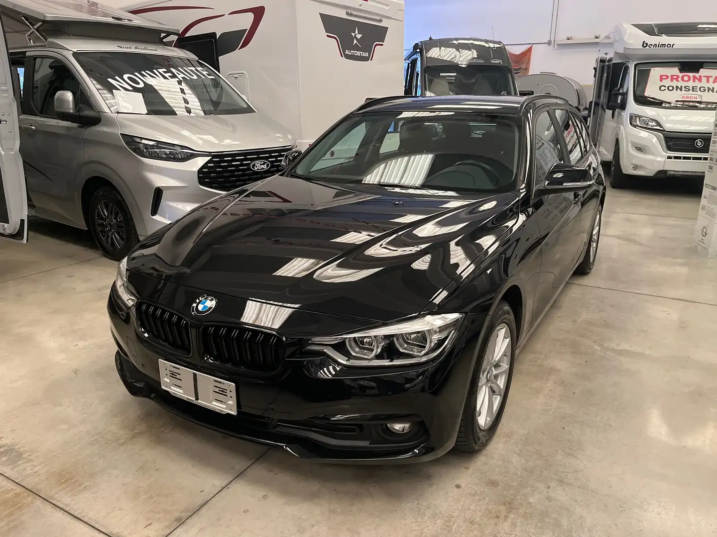 BMW 318 318d Touring Business Advantage auto - 1