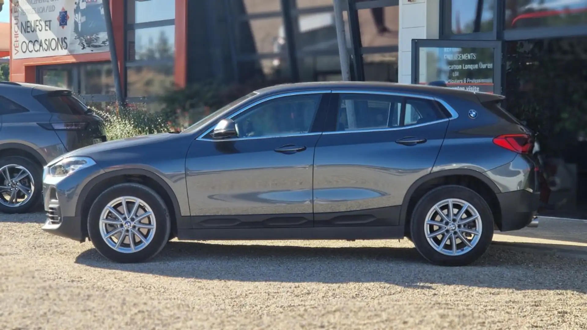 BMW X2 sDrive 20d 190 ch BVA8 Business Design Gris - 2
