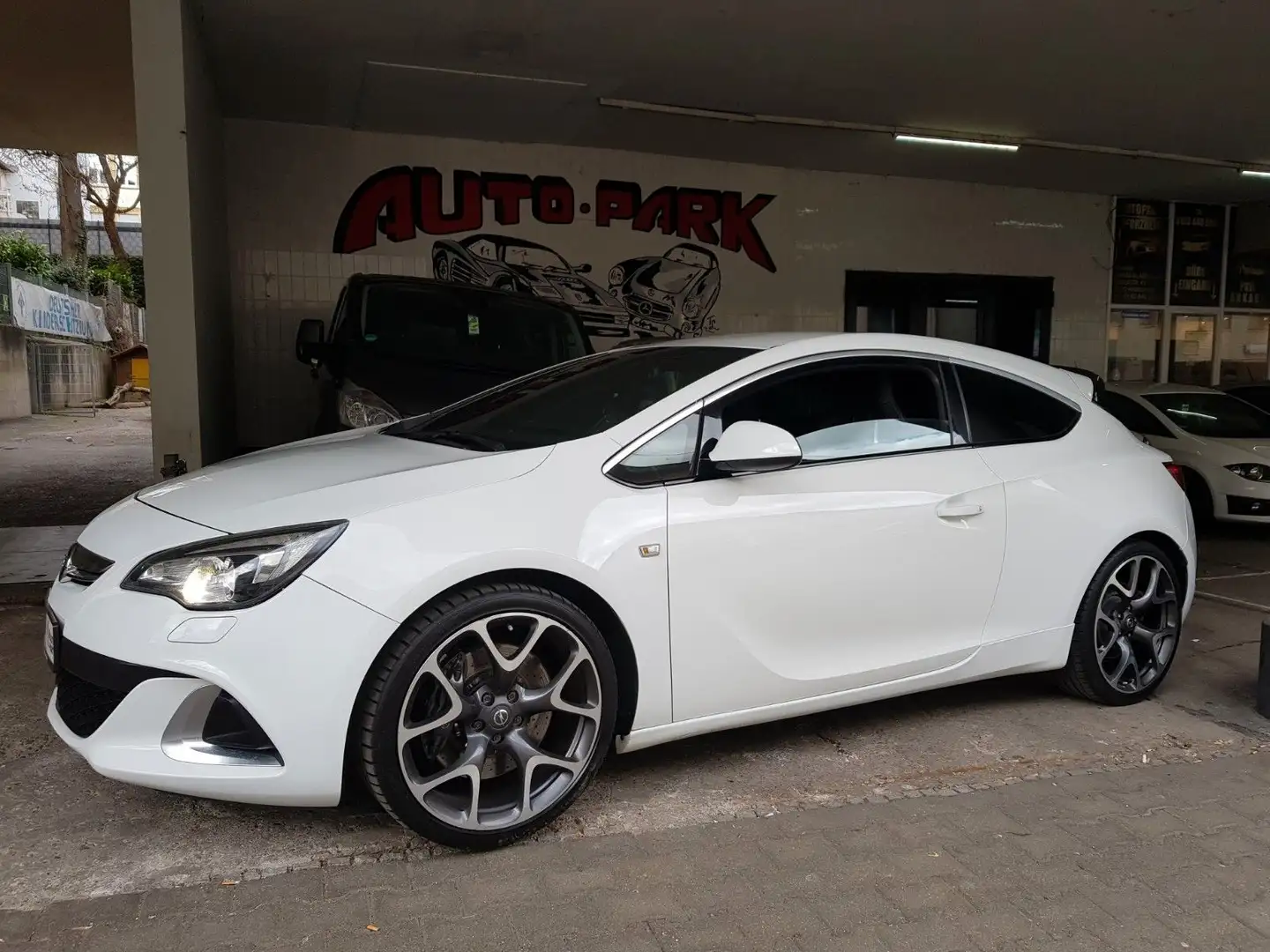 Opel Astra J GTC OPC/Sport/Navi/Garantie Beyaz - 1