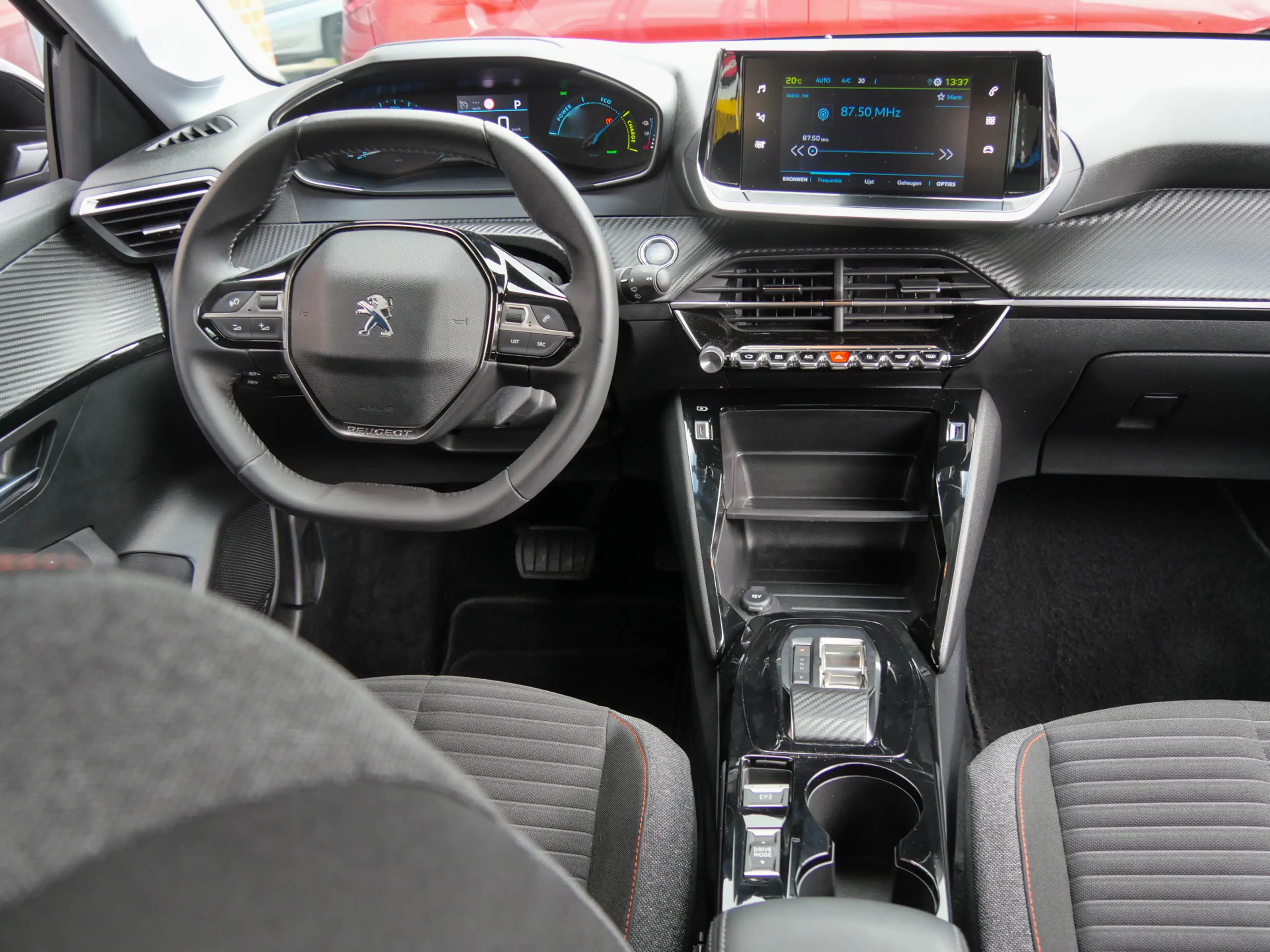 Peugeot e-208 EV Active 50 kWh | APPLE CARPLAY / ANDORID AUTO | — photo 10
