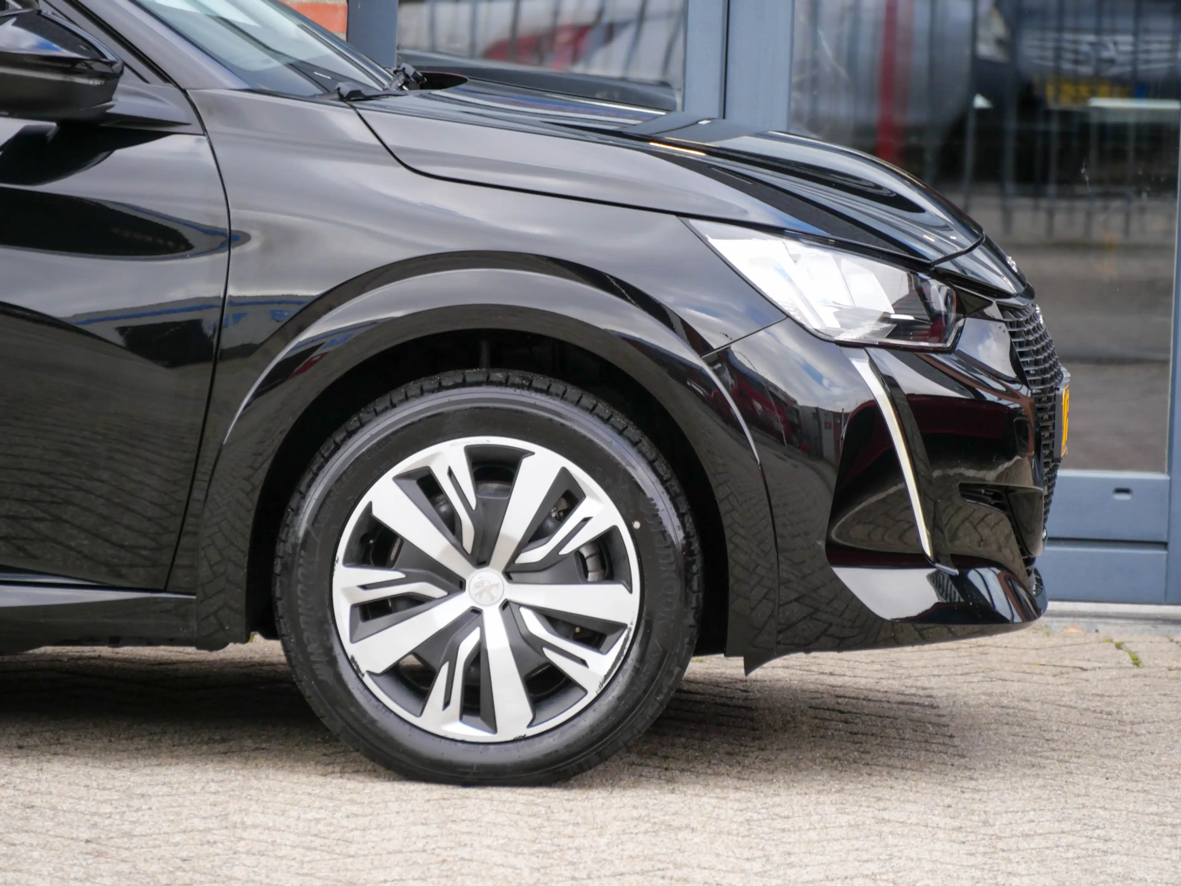 Peugeot e-208 EV Active 50 kWh | APPLE CARPLAY / ANDORID AUTO | — photo 6