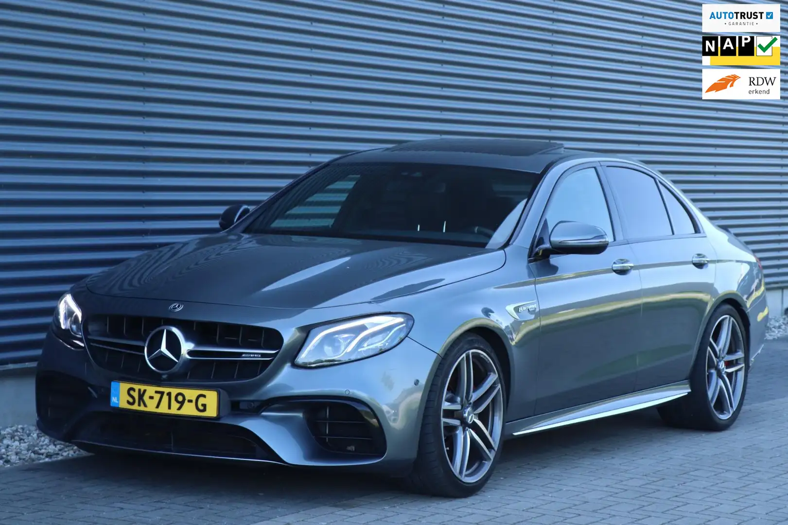 Mercedes-Benz E 63 AMG E63 S 4MATIC+ | Pano / Burmester - Dealer onderhou Grau - 1
