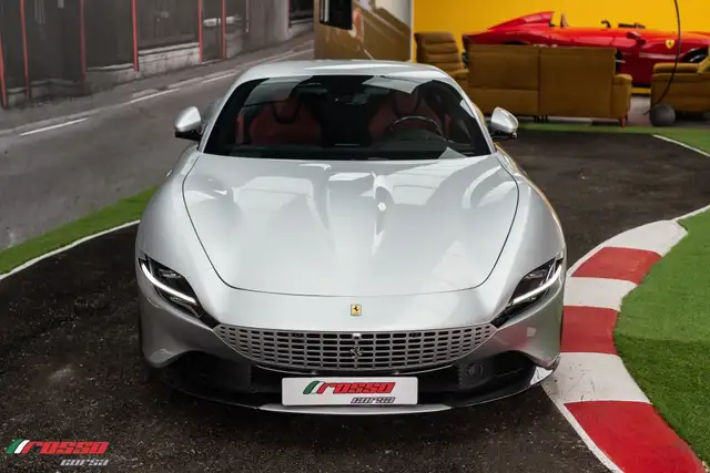 Ferrari Roma view 10