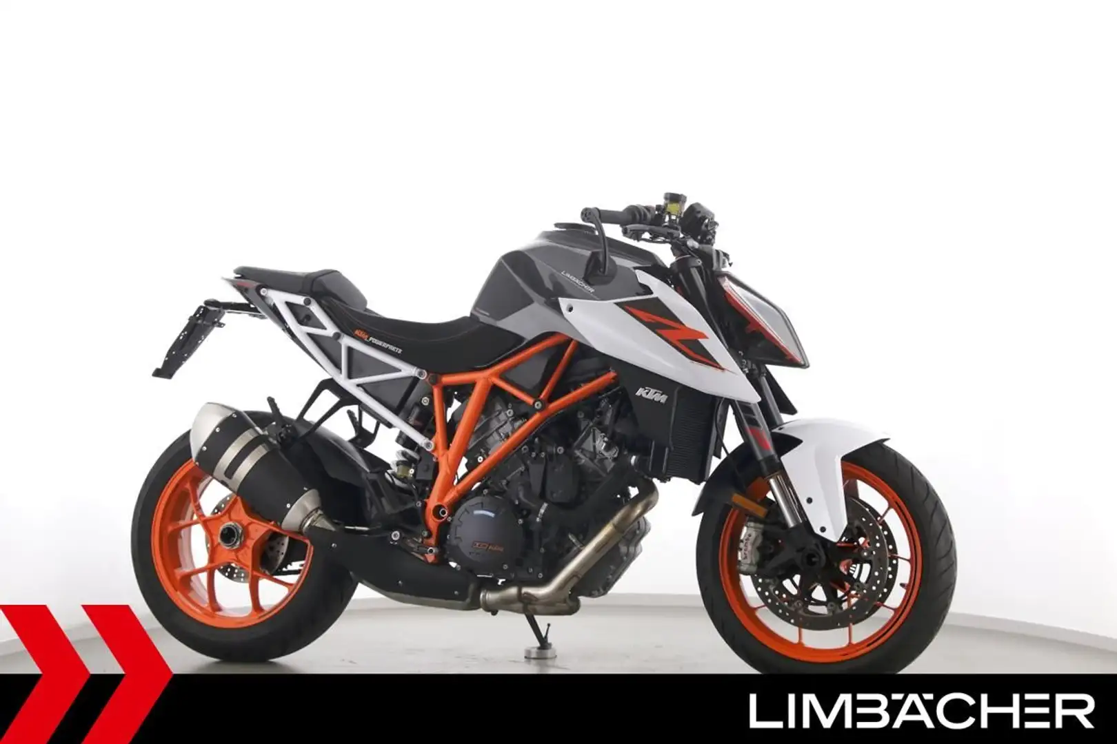 KTM 1290 Super Duke R 1. HAND - 1