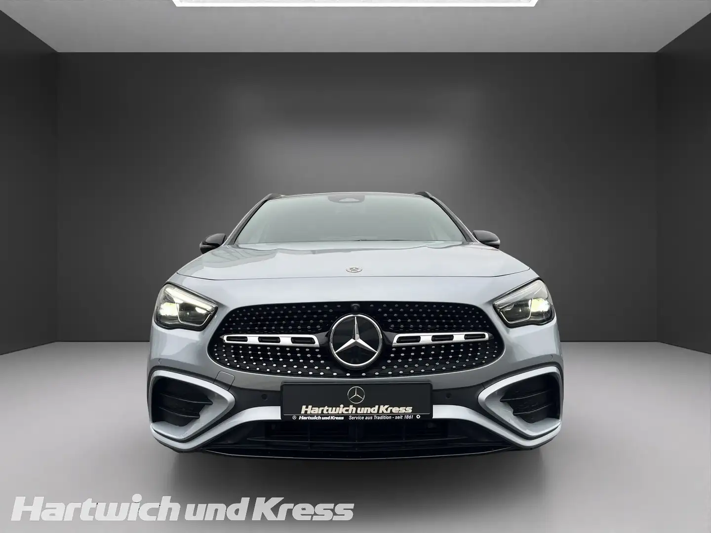 Mercedes-Benz GLA 220 GLA 220 4Matic AMG Line+AHK+Pano+Standhz+Burmester+ Zilver - 2