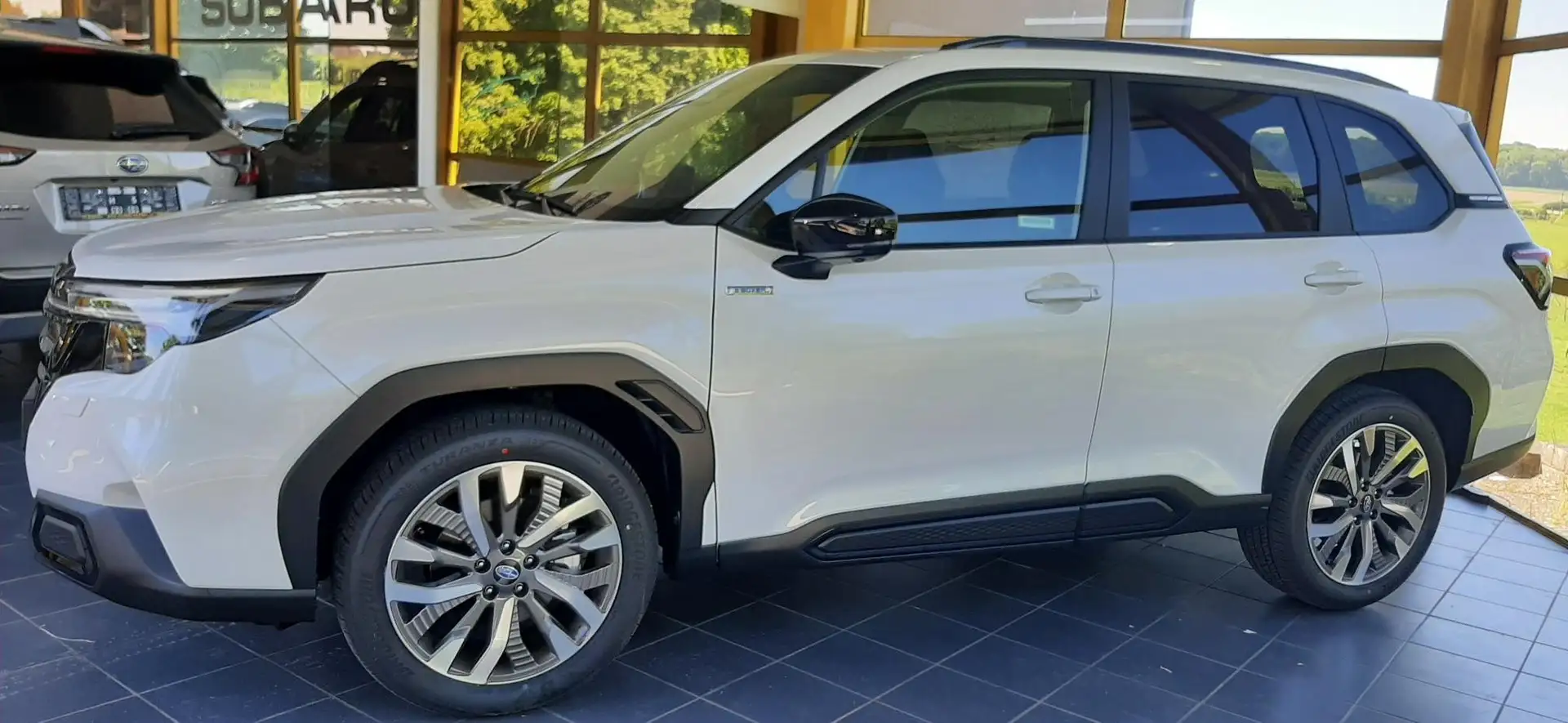 Subaru Forester Forester  PREMIUM VOLLAUSSTATTUNG! 8J.GARANTIE Bianco - 2
