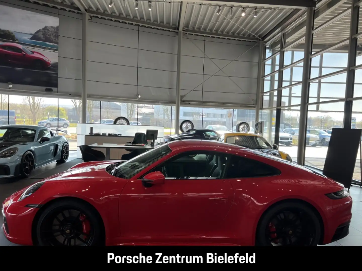 Porsche 992 911 Carrera GTS Sportabgasanlage Sport Chrono Rojo - 2