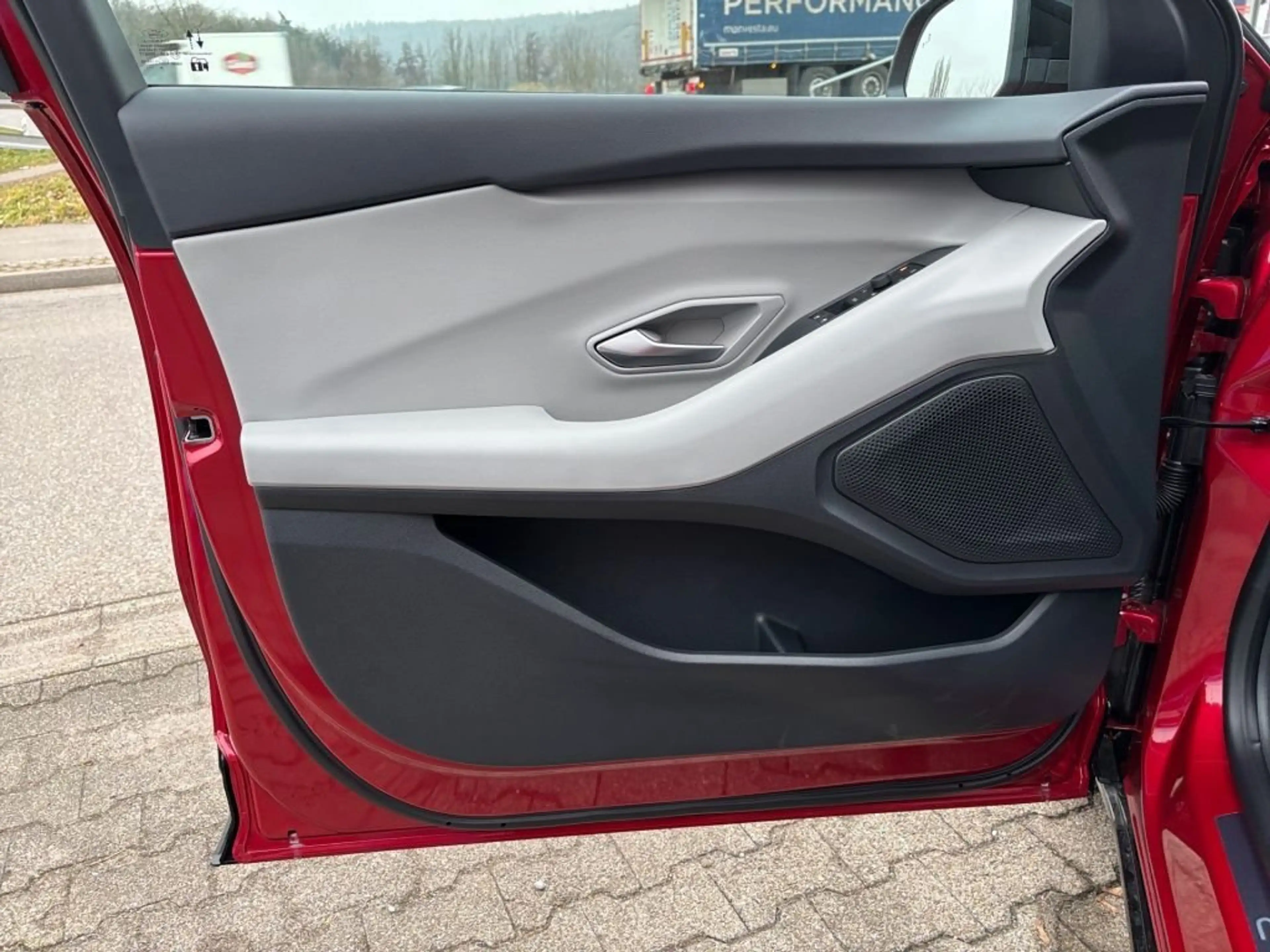 Ford Capri 79kWh AWD Premium — photo 9