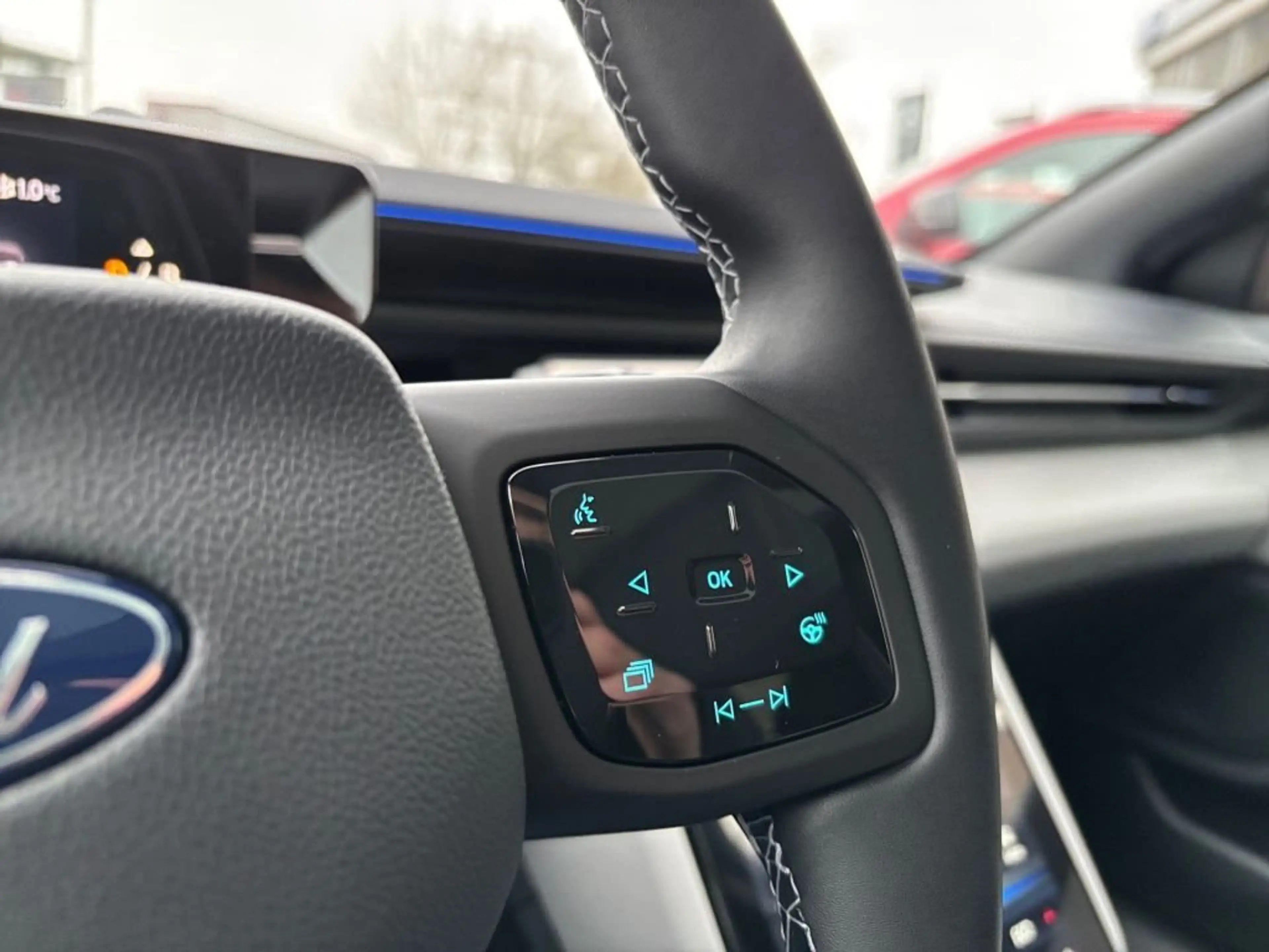 Ford Capri 79kWh AWD Premium — photo 14