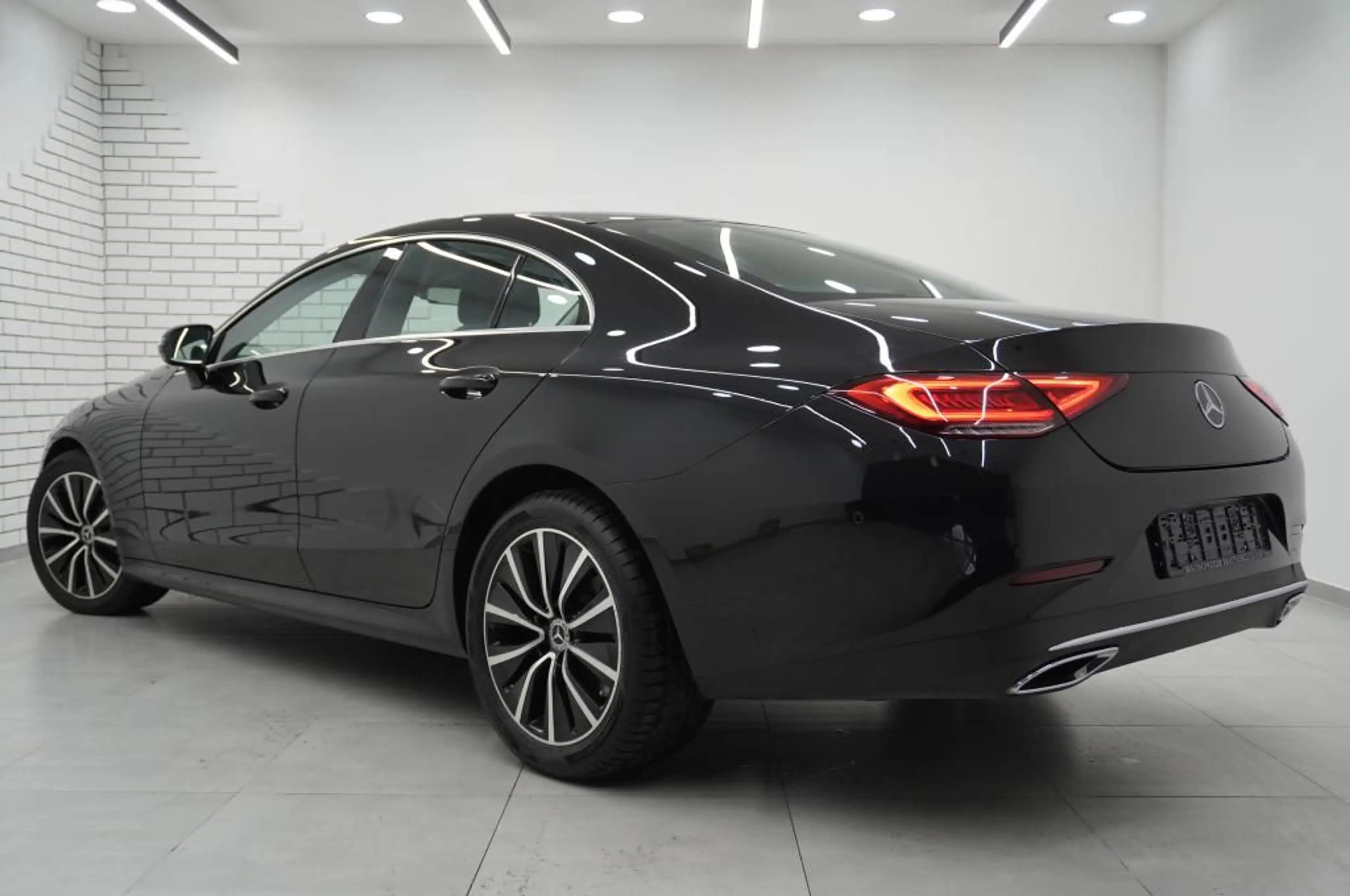 Mercedes-Benz CLS 350 d 4Matic 9G-Tronic Navi/Leder/LED/Kamera — photo 3