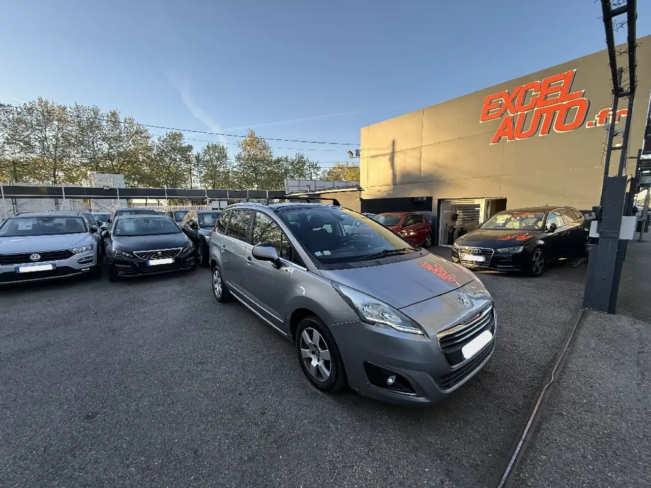 Peugeot 5008 1.6 BlueHDi 120ch EAT6 7 Places Style