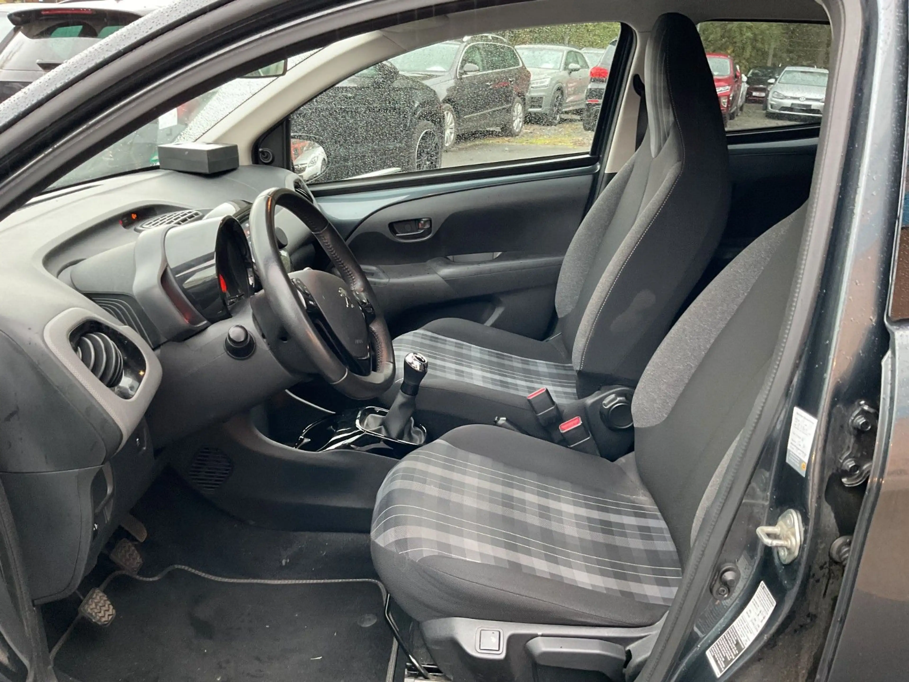 Peugeot 108 TOP Style Faltdach Klima Kamera — photo 9