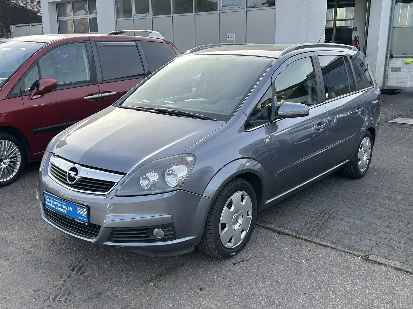 Opel Zafira Edition 7-Sitzer AHK Klima Grijs - 2