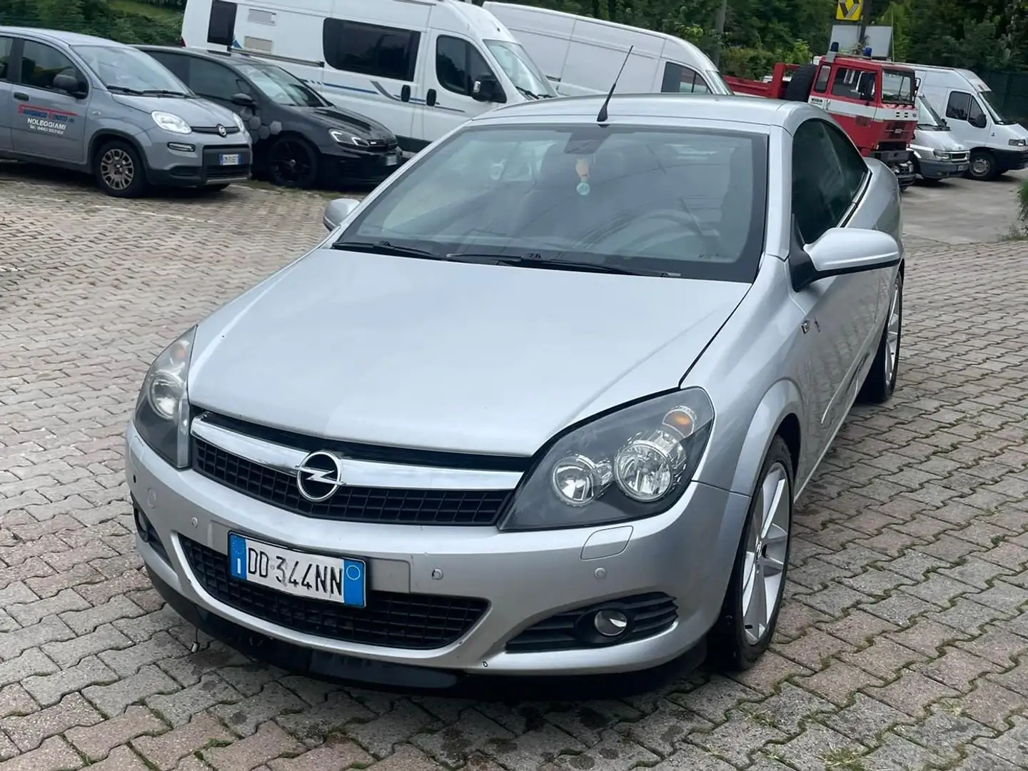 Opel Astra Astra III 2004 Twintop Twintop 1.9 cdti Cosmo 6m Grigio - 1