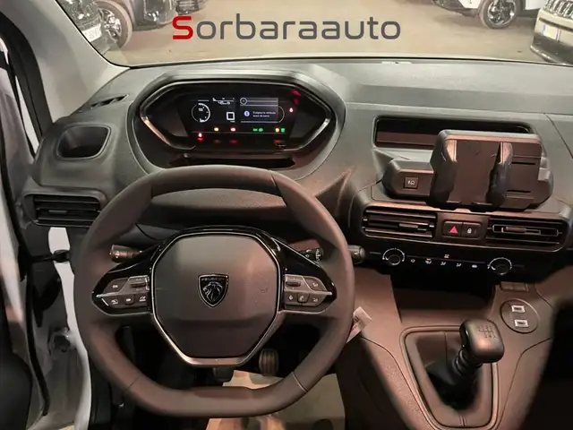 Peugeot Partner view 13