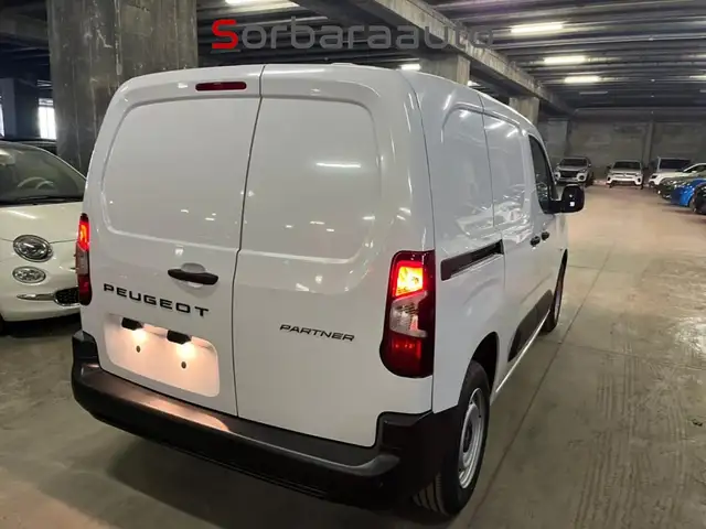 Peugeot Partner view 9