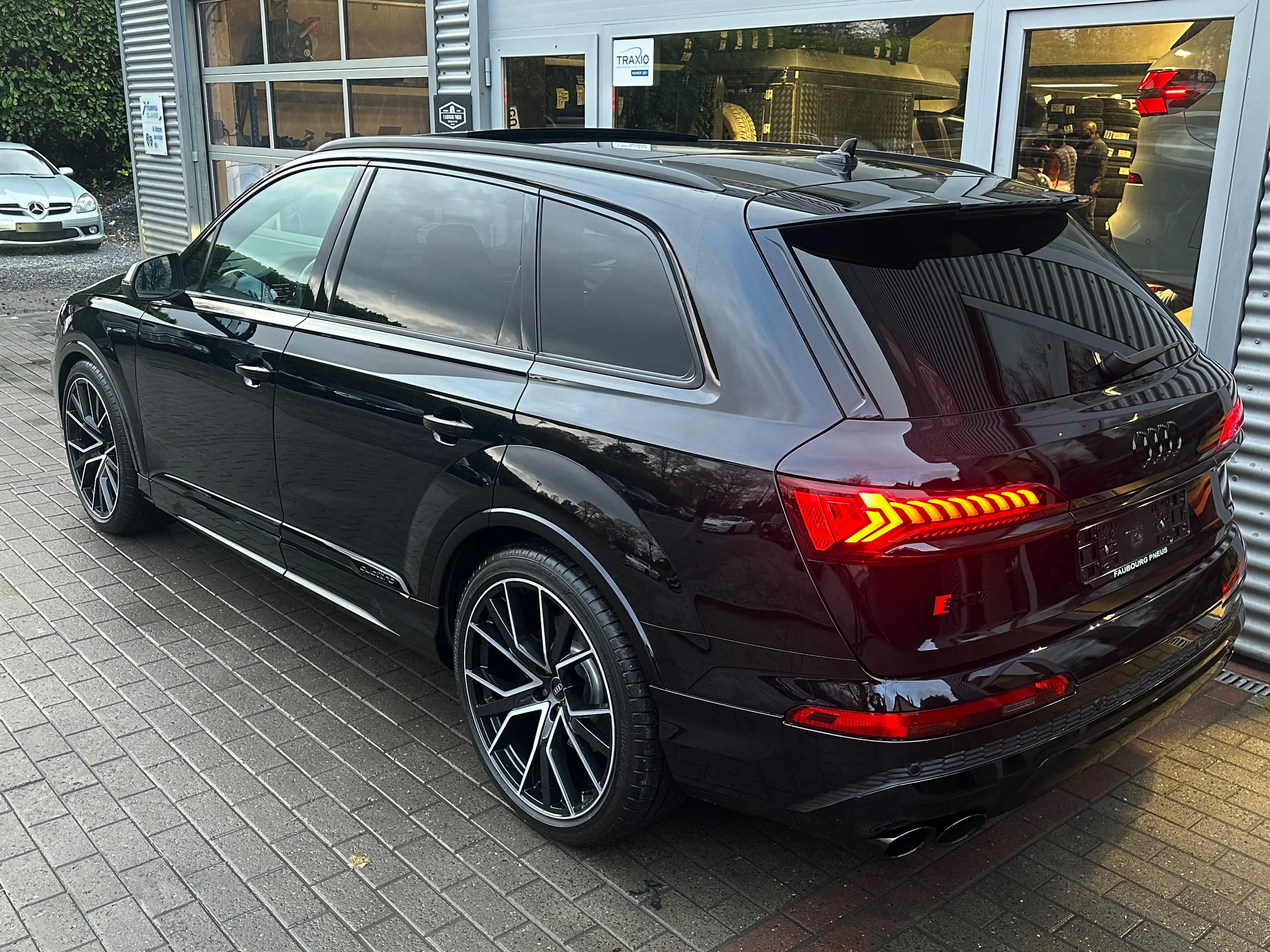 Audi SQ7 *HISTORIQUE-AUDI*LASER-LIGHTS*DYNAMIC-ALL-WHEEL-ST — photo 10