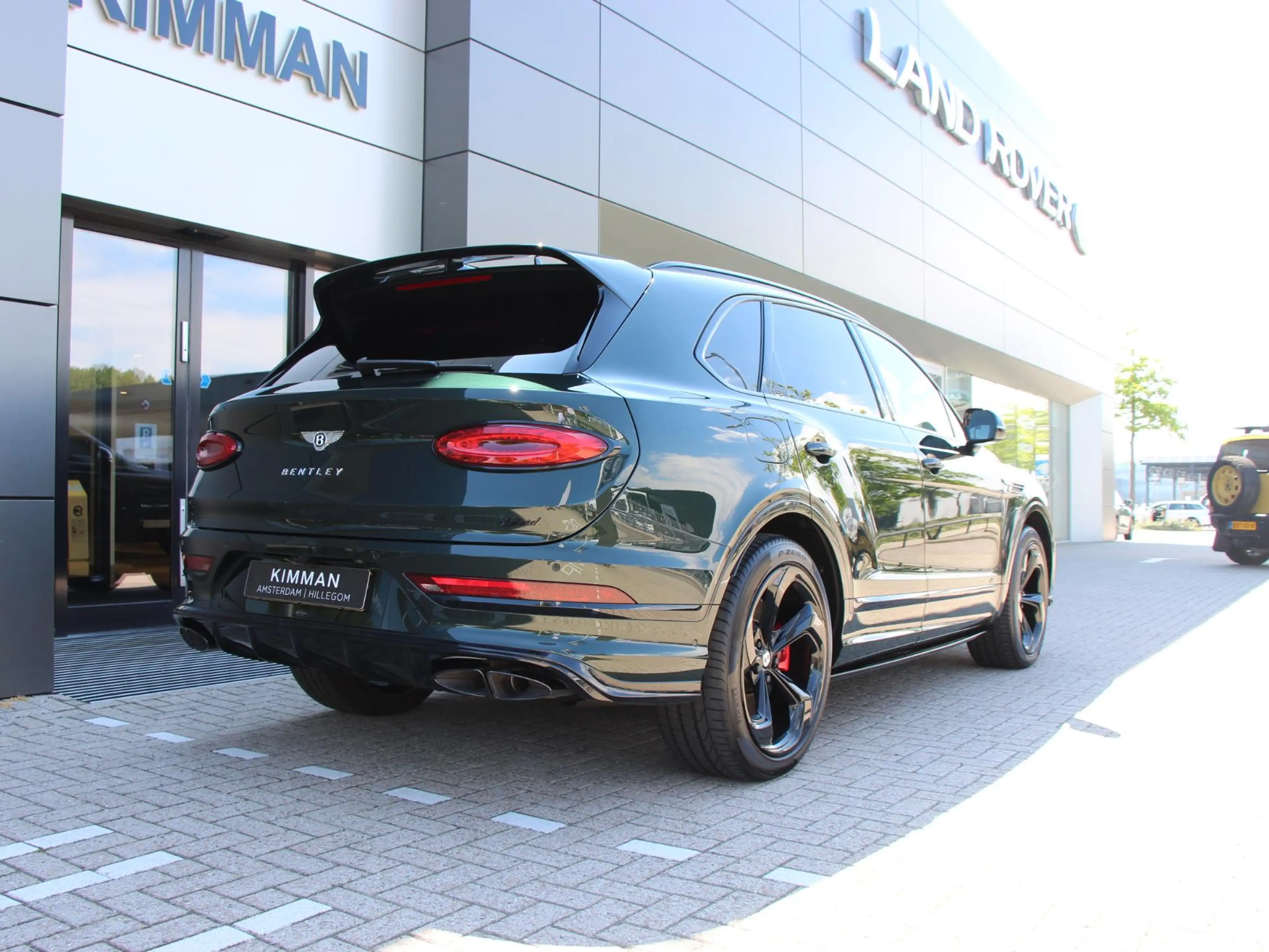 Bentley Bentayga 3.0 V6 Hybrid S | Naim | Massage | Comfort Spec | — photo 7