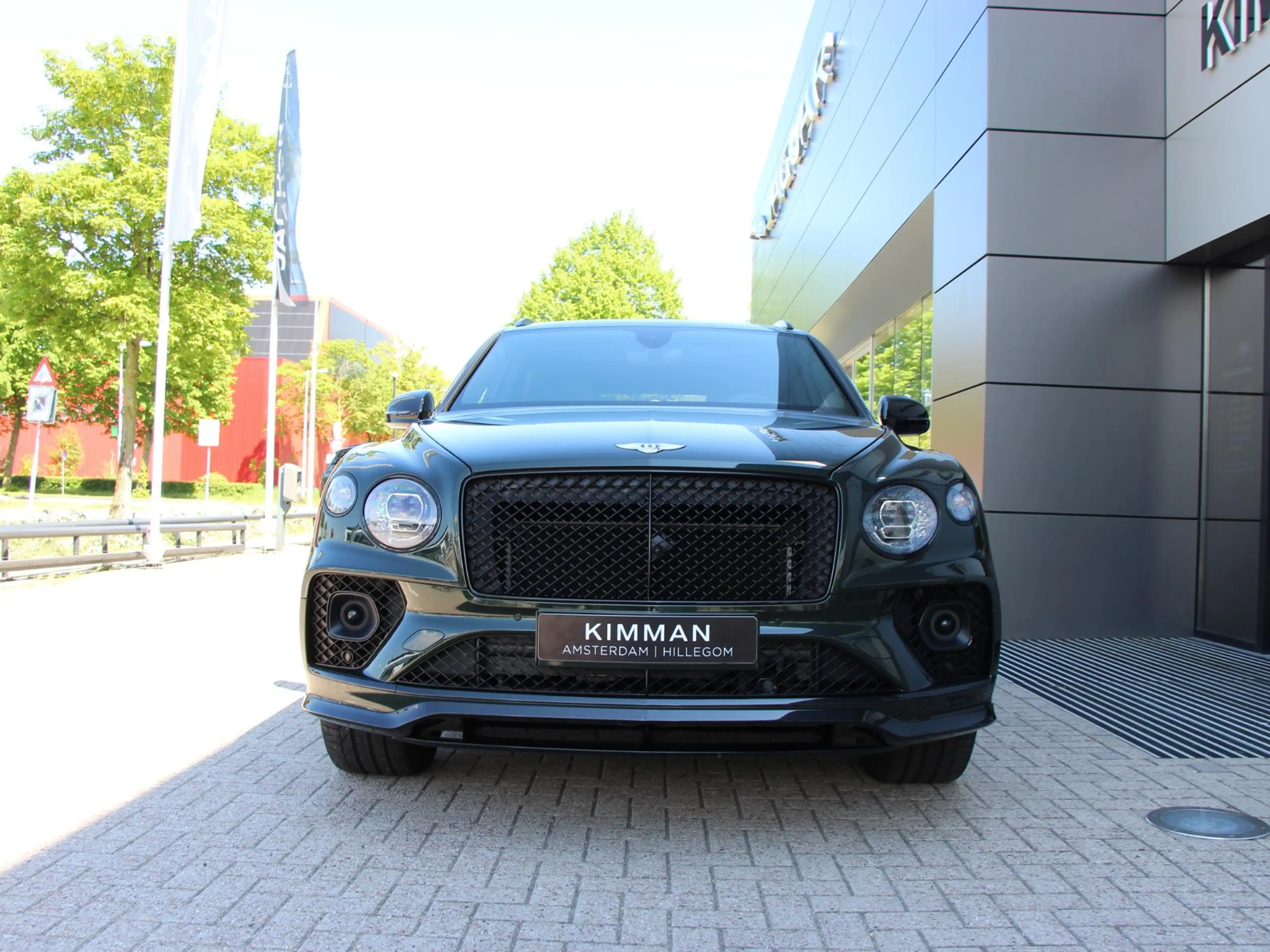 Bentley Bentayga 3.0 V6 Hybrid S | Naim | Massage | Comfort Spec | — photo 3