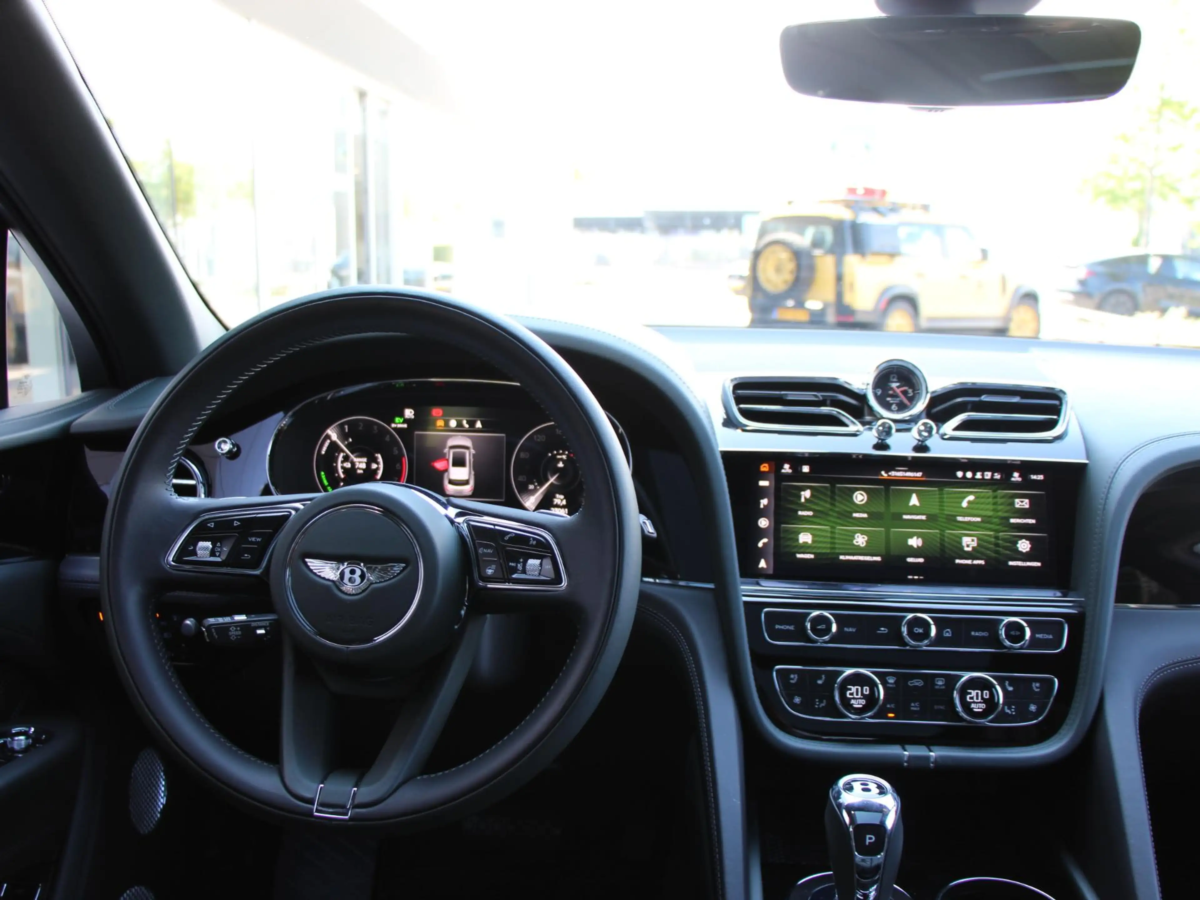 Bentley Bentayga 3.0 V6 Hybrid S | Naim | Massage | Comfort Spec | — photo 30