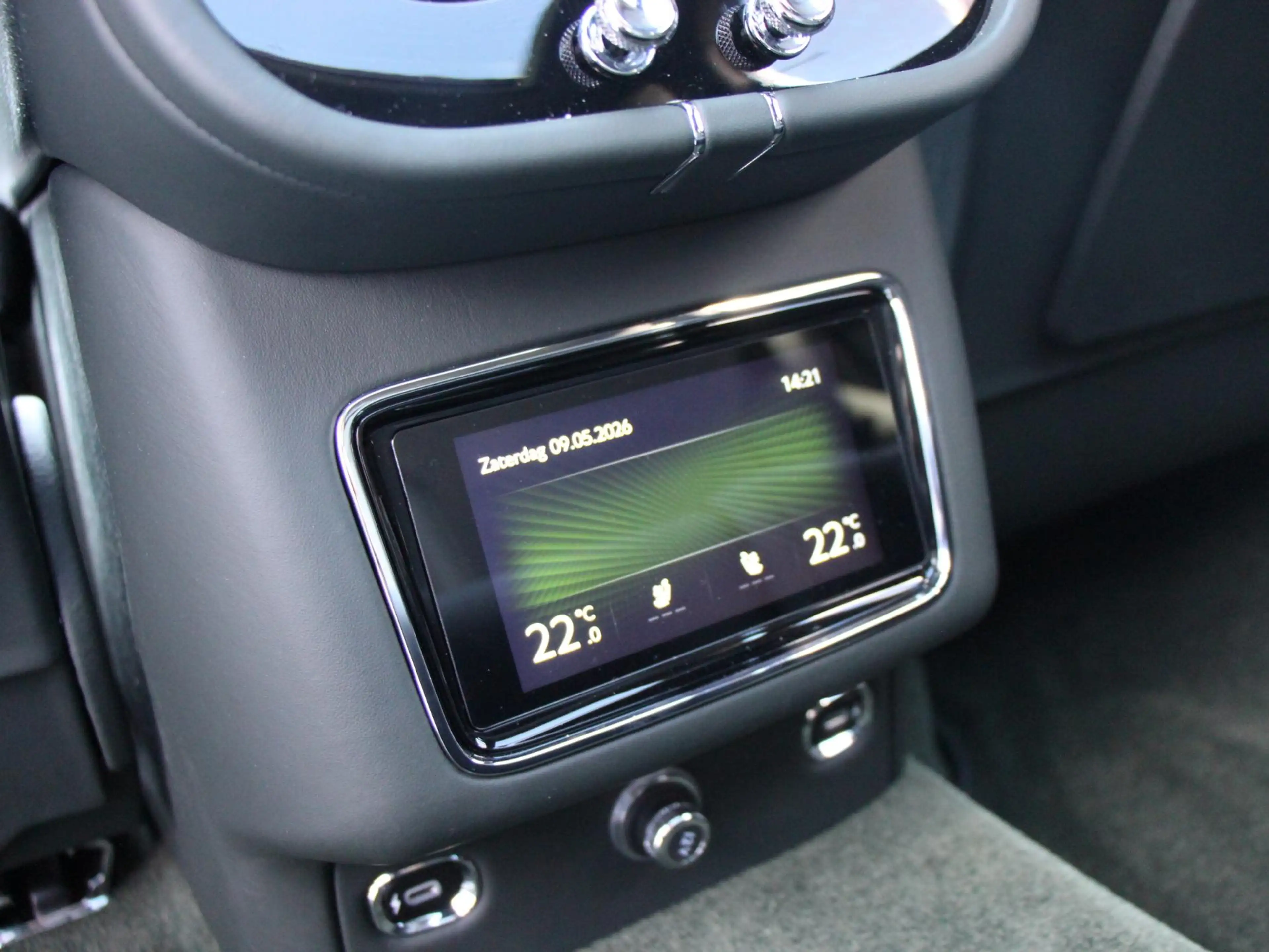 Bentley Bentayga 3.0 V6 Hybrid S | Naim | Massage | Comfort Spec | — photo 47