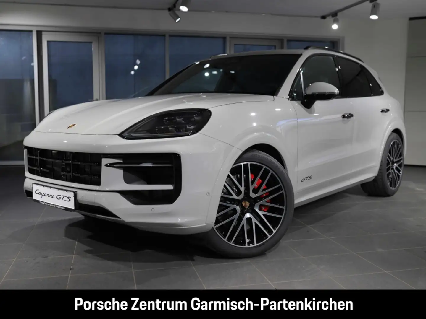 Porsche Cayenne GTS StandHZG SHZ hinten 360 Kamera LED Gris - 1